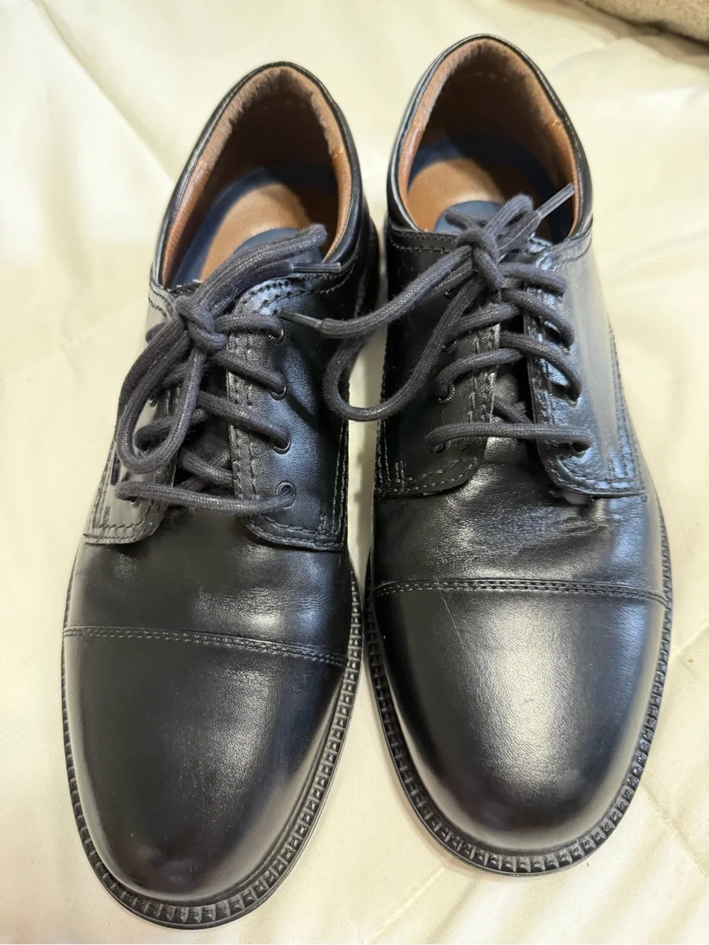 Dockers Black Leather Cap-Toe Oxfords